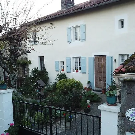 La Maison Des Fleurs 3* Montemboeuf