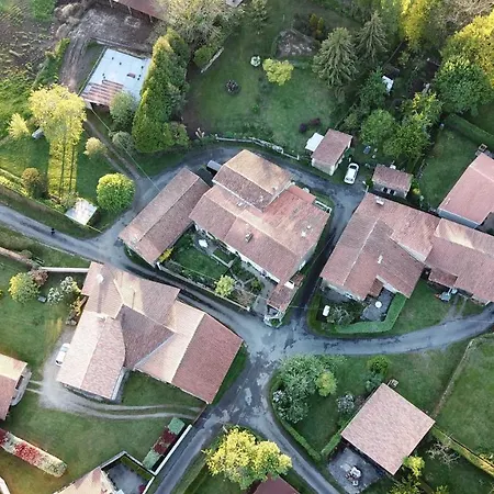 Alojamento de Acomodação e Pequeno-almoço La Maison Des Fleurs Montembœuf