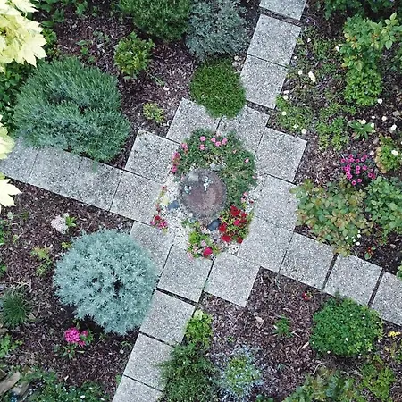 Alojamento de Acomodação e Pequeno-almoço La Maison Des Fleurs Montembœuf