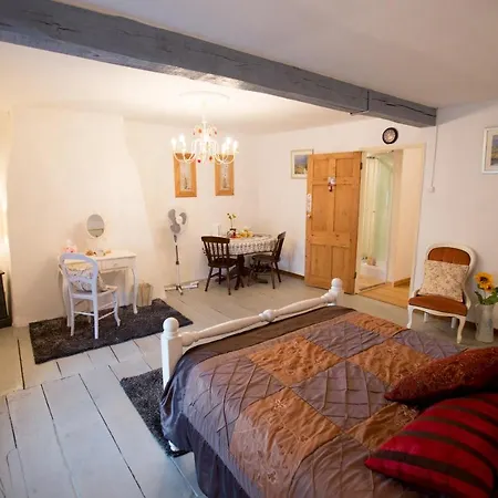 La Maison Des Fleurs