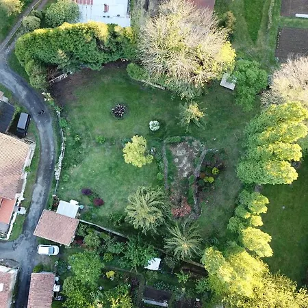 La Maison Des Fleurs 3* Montembœuf