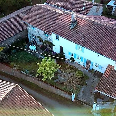 Nocleg ze śniadaniem La Maison Des Fleurs Montembœuf