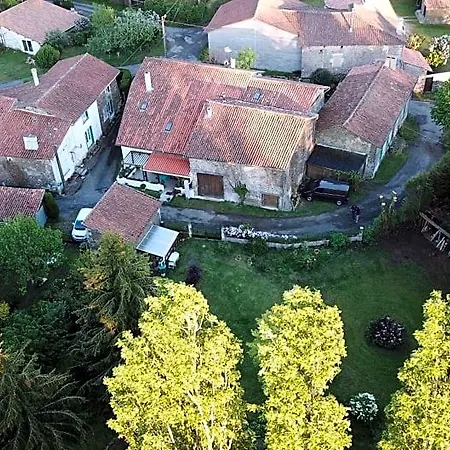 Nocleg ze śniadaniem La Maison Des Fleurs Montembœuf