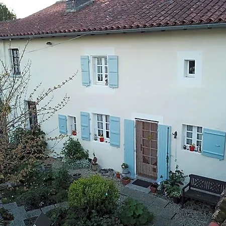 La Maison Des Fleurs Nocleg ze śniadaniem Montembœuf
