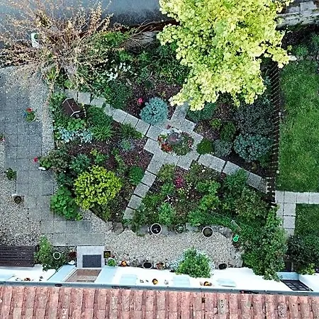 La Maison Des Fleurs Montembœuf