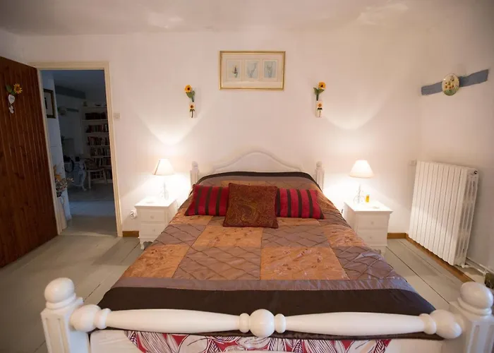 La Maison Des Fleurs Montembœuf